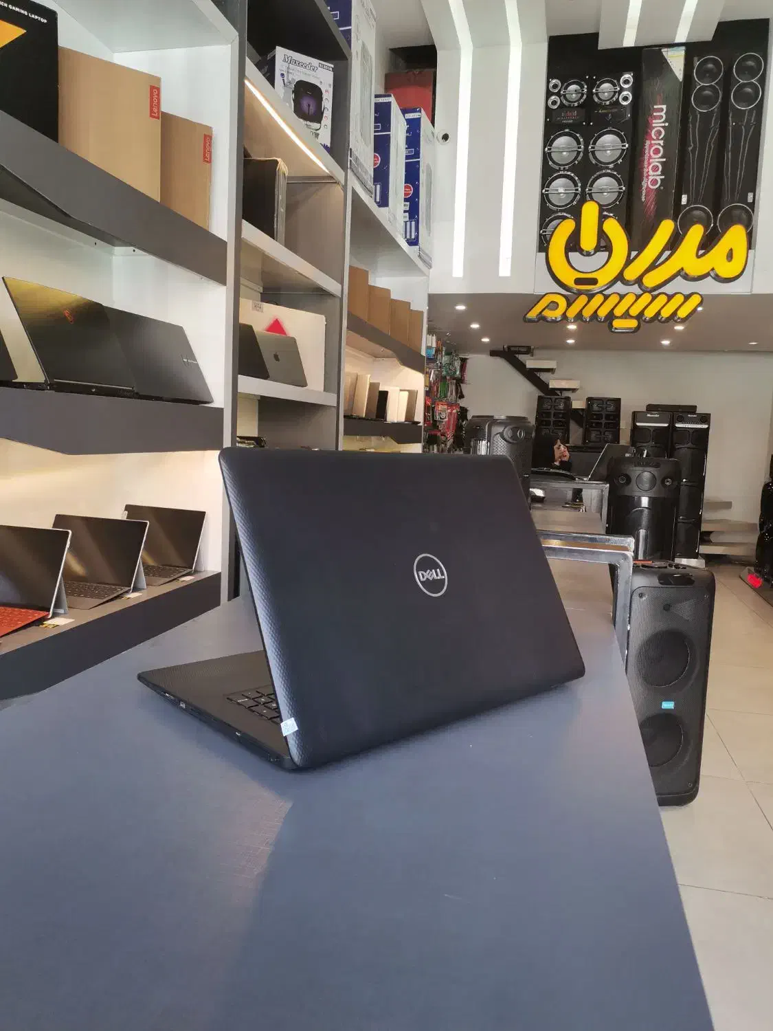 دل  17اینچی i5 نسل 10 فول کیبورد فول امکانات|رایانه همراه|یزد, |دیوار