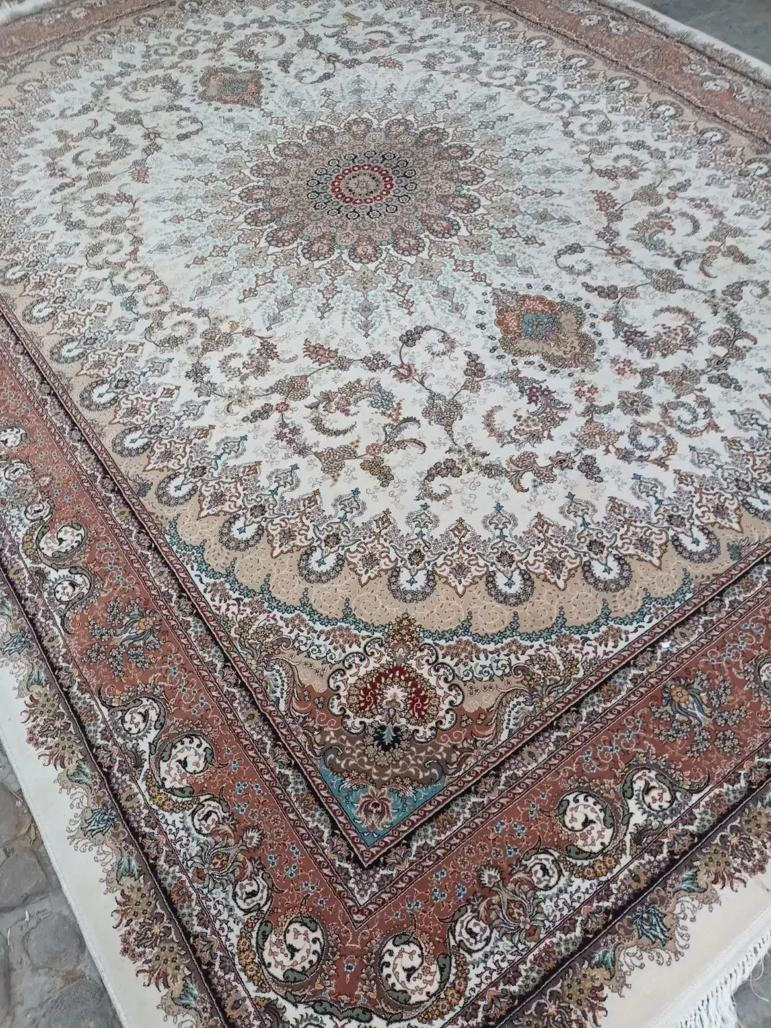 فرش ماشینی مشهد ۱۲متری ۲تخته|فرش|همدان, |دیوار