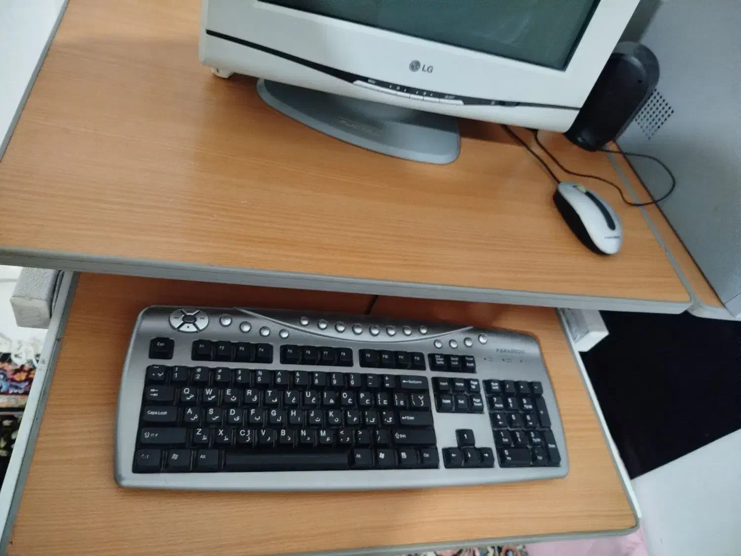 کامپیوتر و میز و لوازم|رایانه رومیزی|خرمآباد, |دیوار