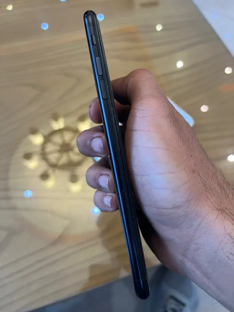 ایفون ۷ پلاس ۱۲۸ گیگ|موبایل|بندر انزلی, پاسداران|دیوار