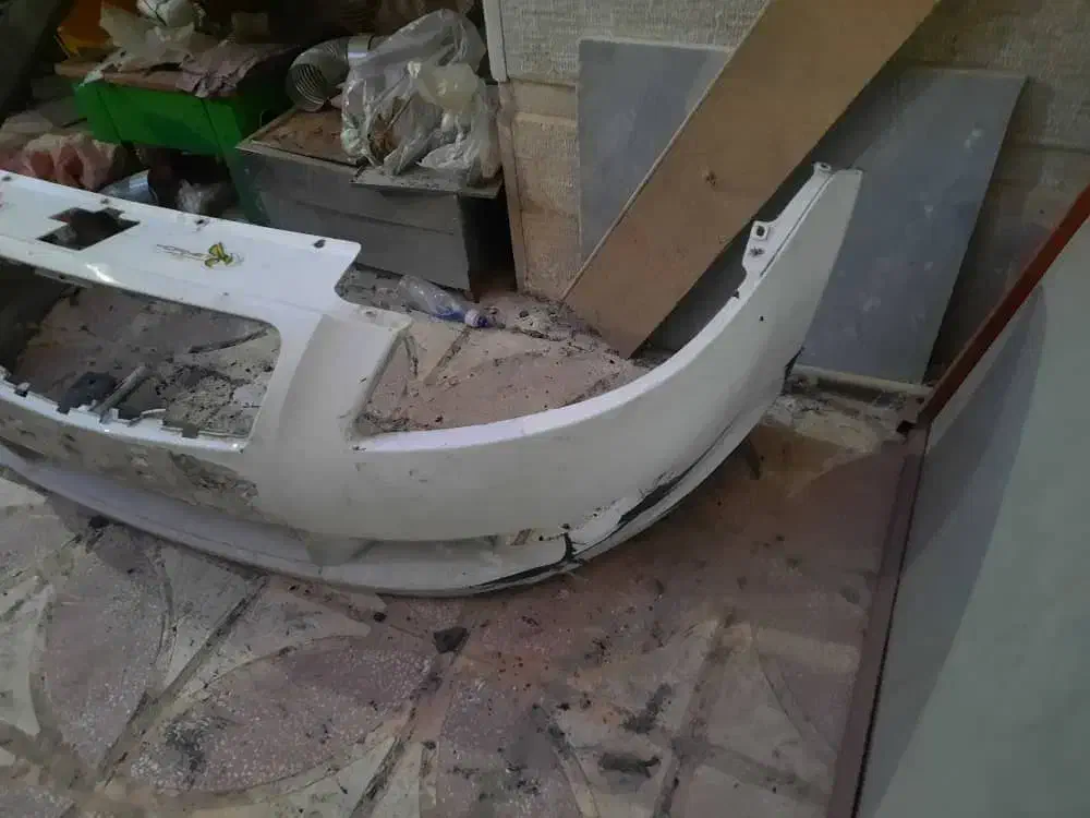 سپر عقب و چراغ عقب رانا|قطعات یدکی و لوازم جانبی|شیراز, صدا و سیما|دیوار