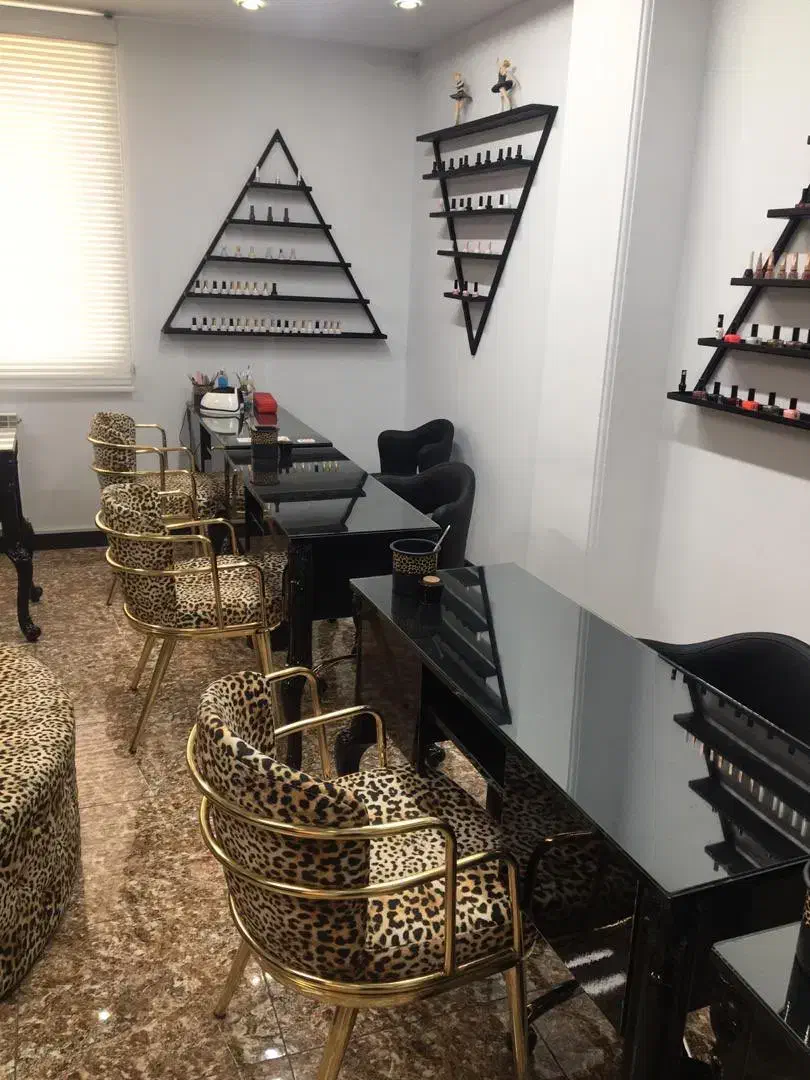 میز و کانتر|آرایشگاه و سالن‌های زیبایی|تهران, نبی اکرم|دیوار