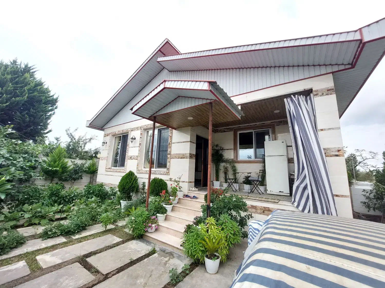 ویلا/۲۴۰ متر/سندتک برگ/رضوانشهر|فروش خانه و ویلا|رضوانشهر, |دیوار