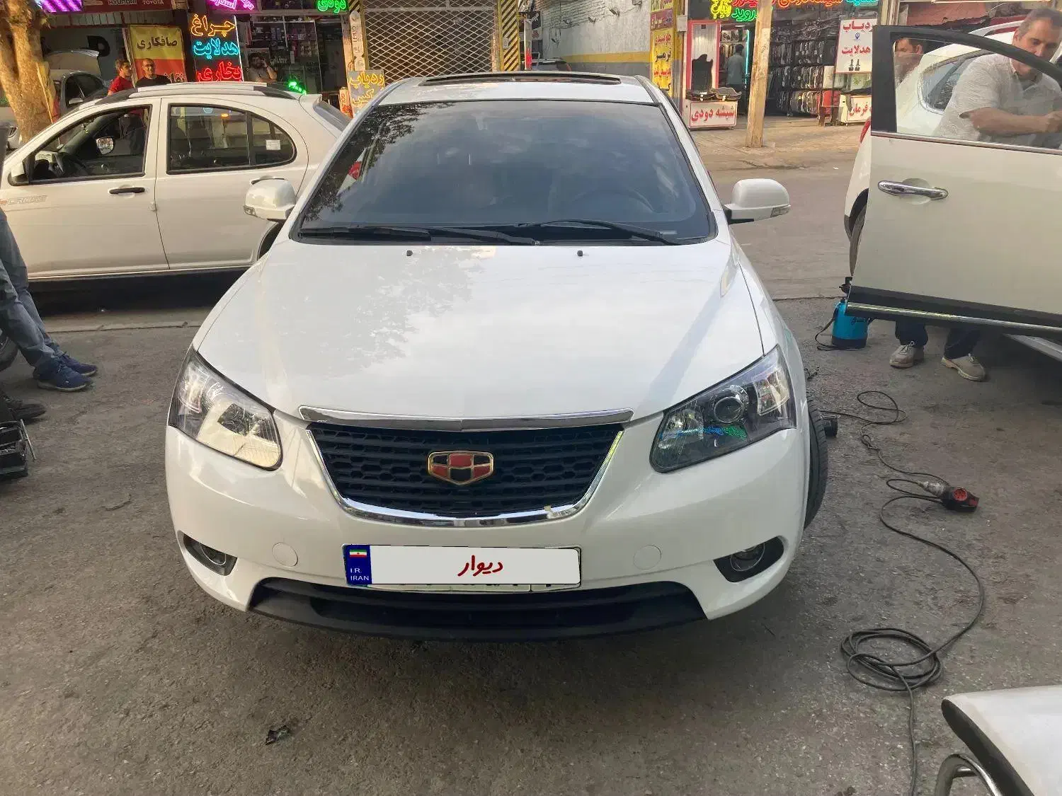 جیلی2014 اتوماتیک فوق العاده تمیز|خودرو سواری و وانت|تهران, حکیمیه|دیوار