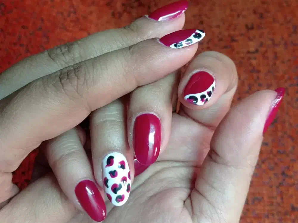 مدل ناخن و میکروبلدینگ و شیلدینگ سیار|خدمات آرایشگری و زیبایی|تهران, پاسداران|دیوار