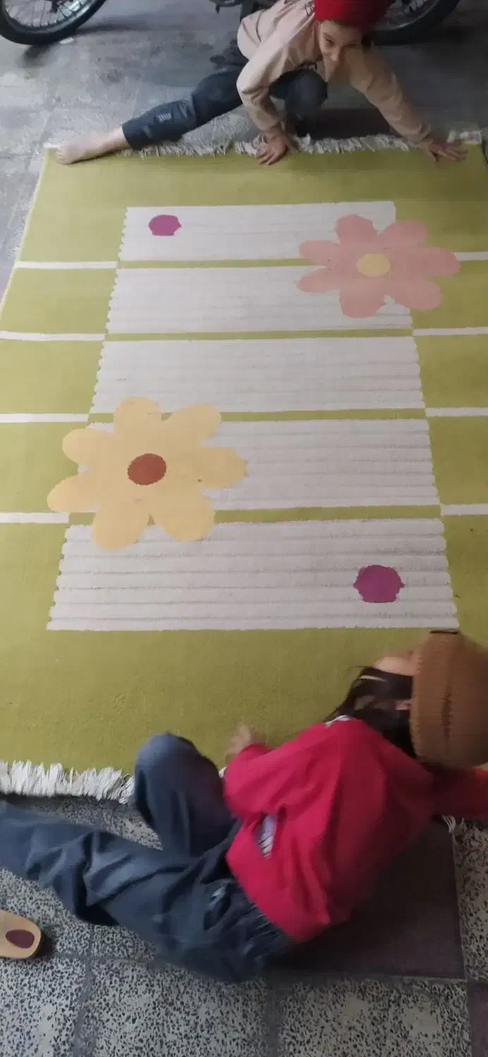 فرش .ضخیم .جنس خوب.قهوه ای ۵۰۰ت|فرش|گرگان, |دیوار