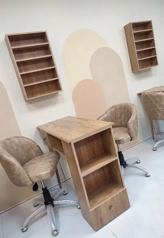 اجاره میز ناخن و صندلی|اجارهٔ دفتر کار، اتاق اداری، مطب|تهران, تهرانپارس غربی|دیوار