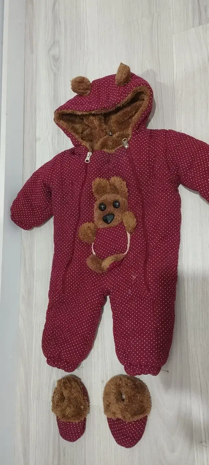 سرهمی بچه گانه داخل خز|کفش و لباس بچه|خوی, |دیوار