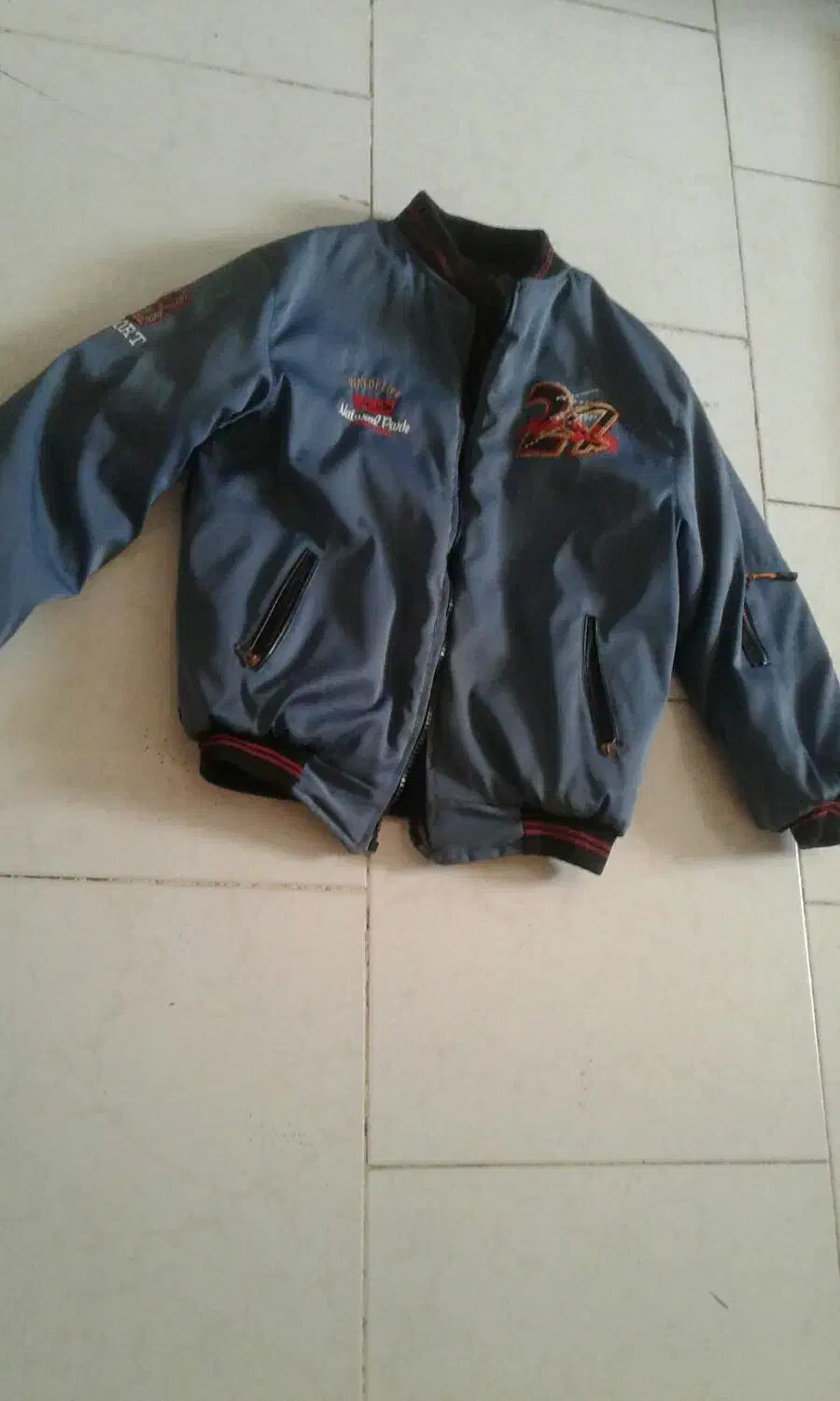 کاپشن|لباس|زاهدان, |دیوار