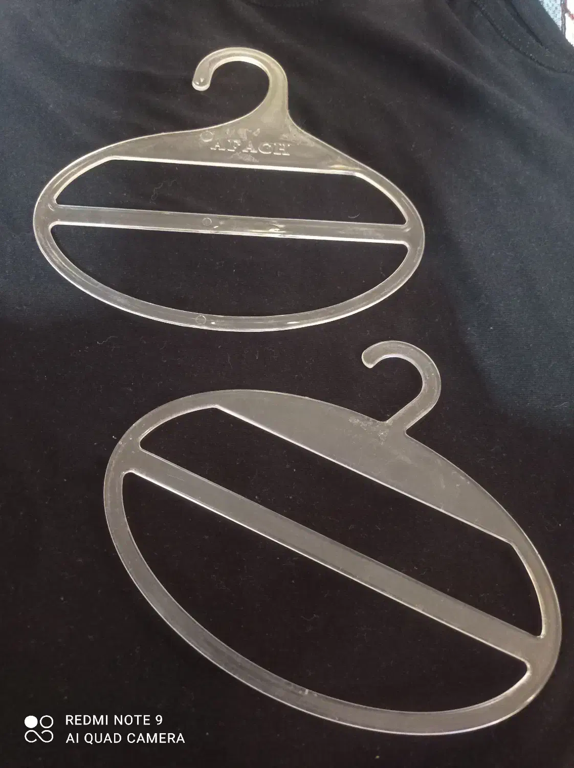 شال اویز|بندرخت و رخت‌آویز|شیراز, گویم|دیوار