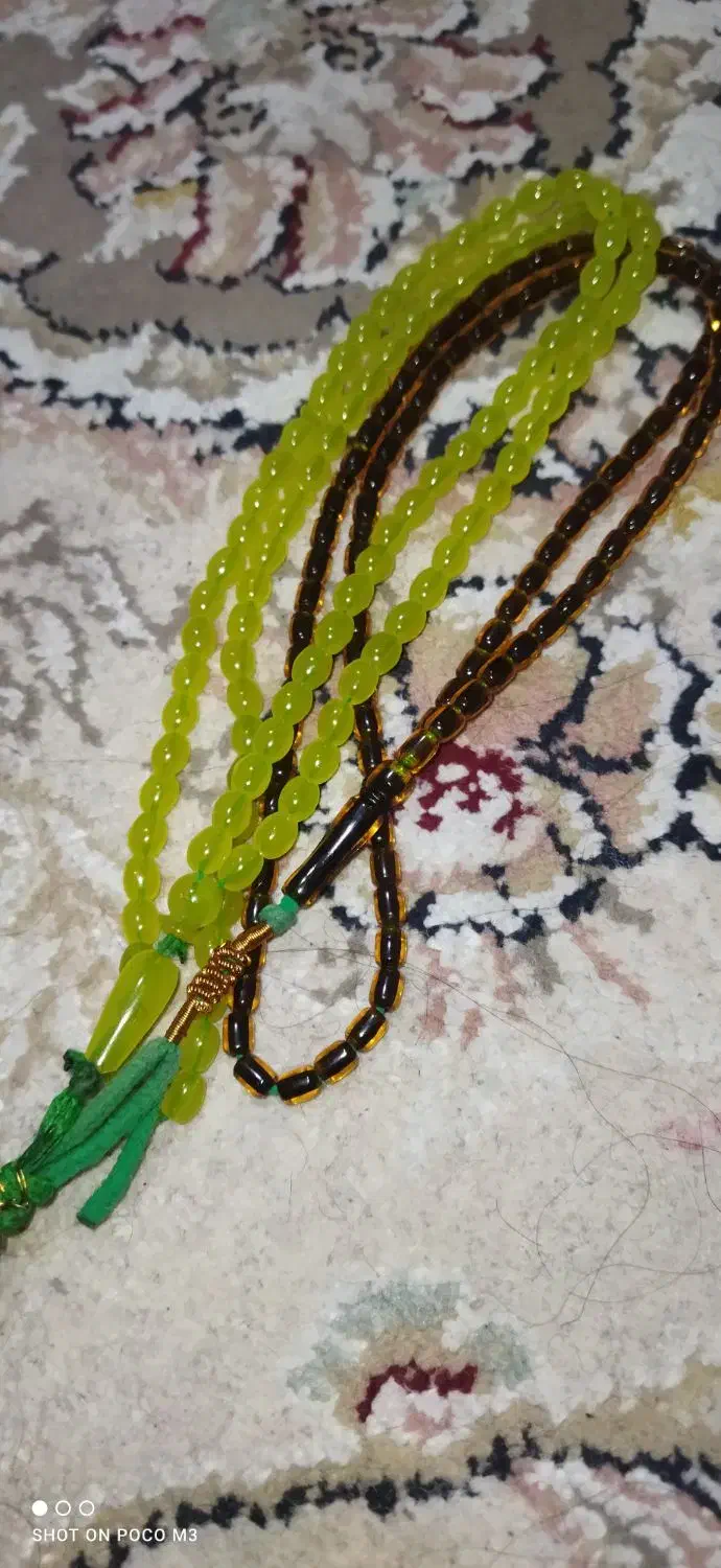 تسبیح شاه مقصود|کلکسیون اشیاء عتیقه|زاهدان, |دیوار