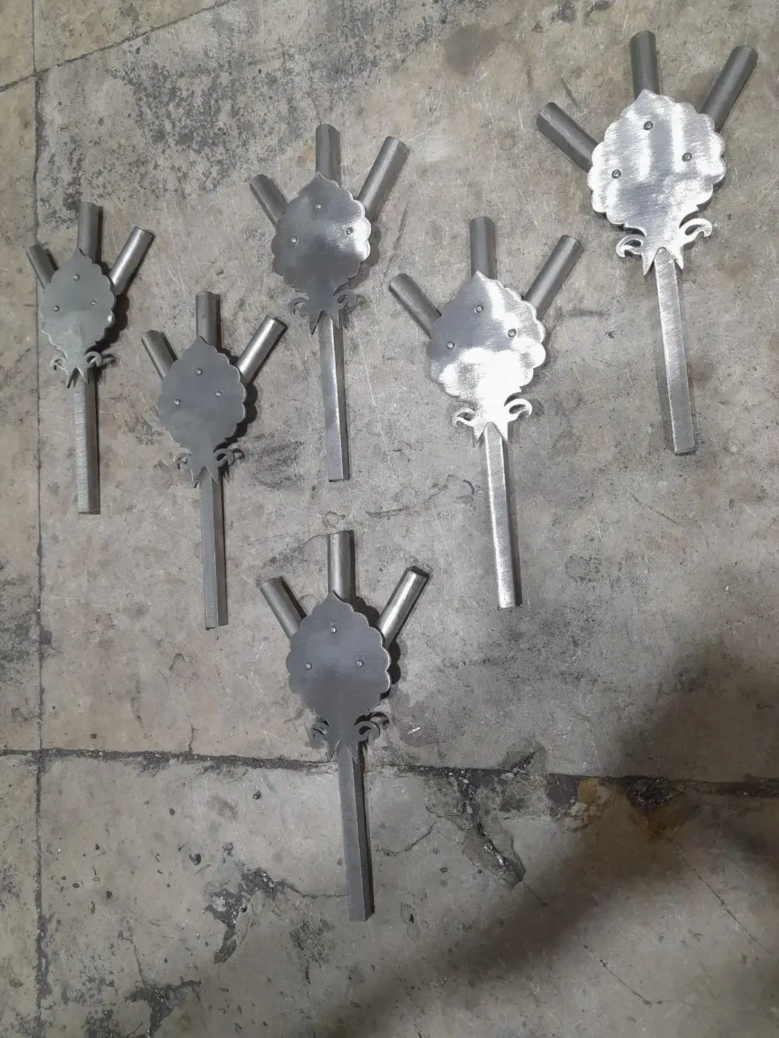 ج پر برای علم و علامت|کلکسیون اشیاء عتیقه|تهران, مسعودیه|دیوار