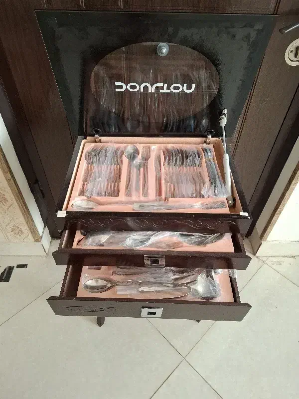 کنسول جاقاشقی|بوفه، ویترین، کنسول|بیرجند, |دیوار