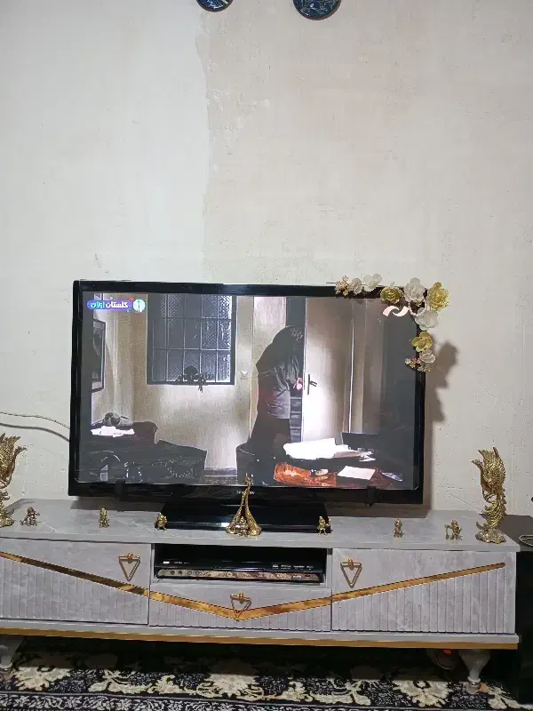 تلویزیون ۴۳ سامسونگ|تلویزیون و پروژکتور|خرمآباد, |دیوار