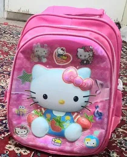 کیف مدرسه|کیف، کفش، کمربند|ورامین, ورامین|دیوار