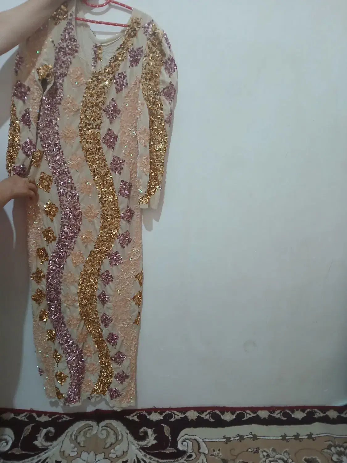 لباس مجلسی زنانه|لباس|قشلاق دشت, |دیوار