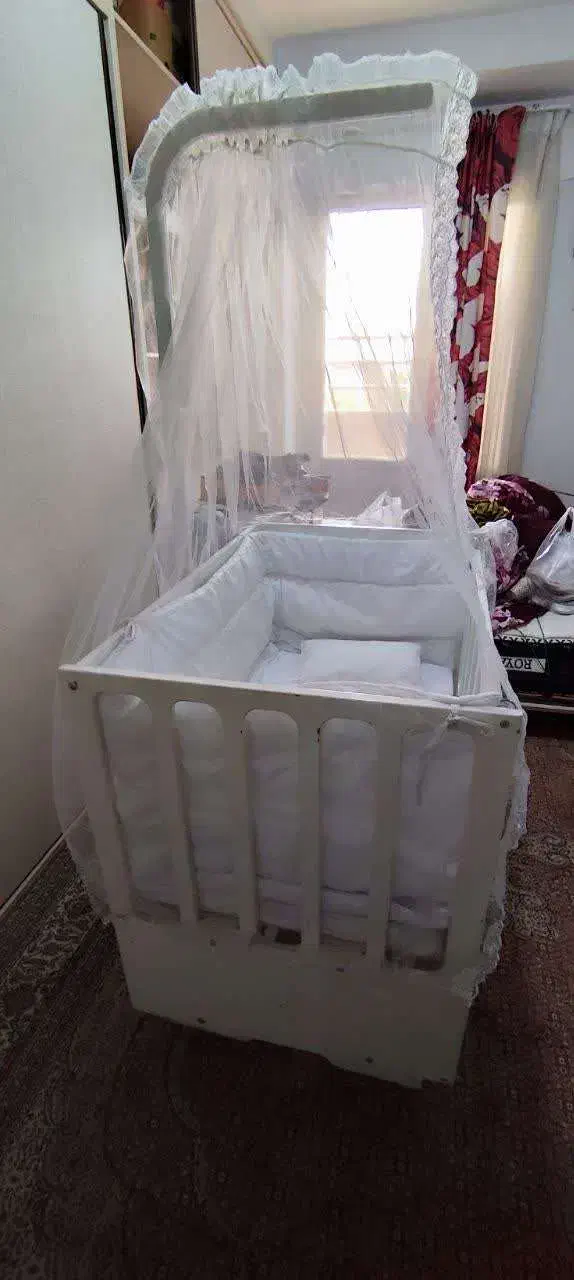 تخت نوزاد کنار مادر|تخت و سرویس خواب|تهران, دولتخواه شمالی|دیوار