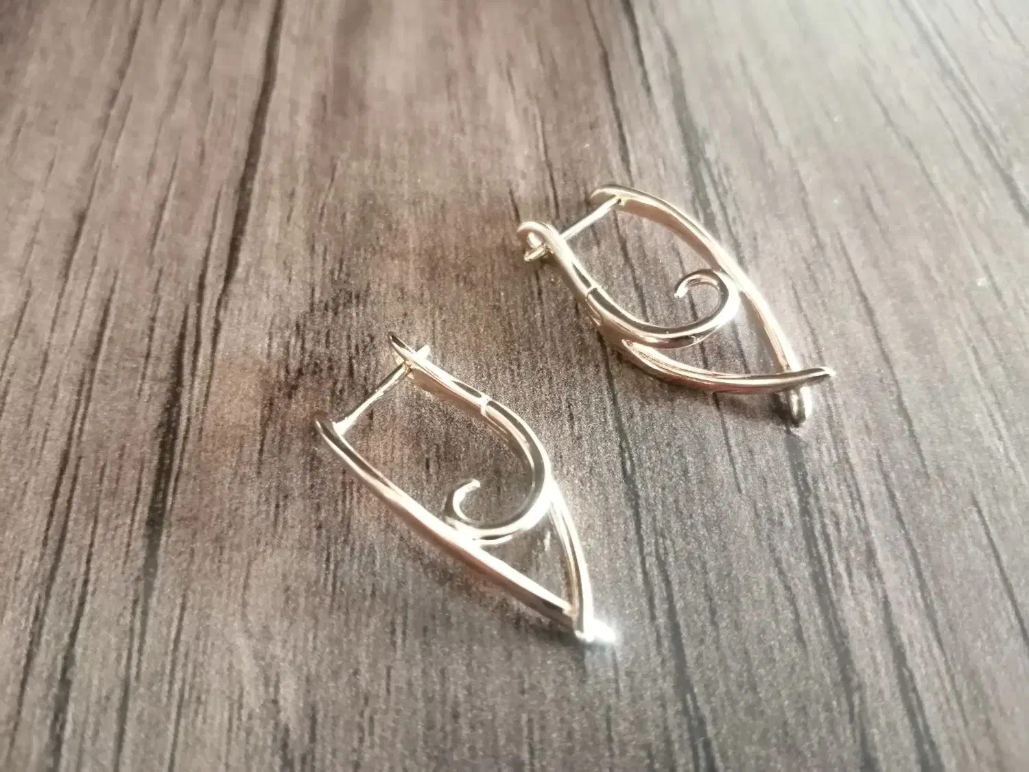 بدلیجات رنگ ثابت|بدلیجات|شیراز, شهرک کوشکک|دیوار