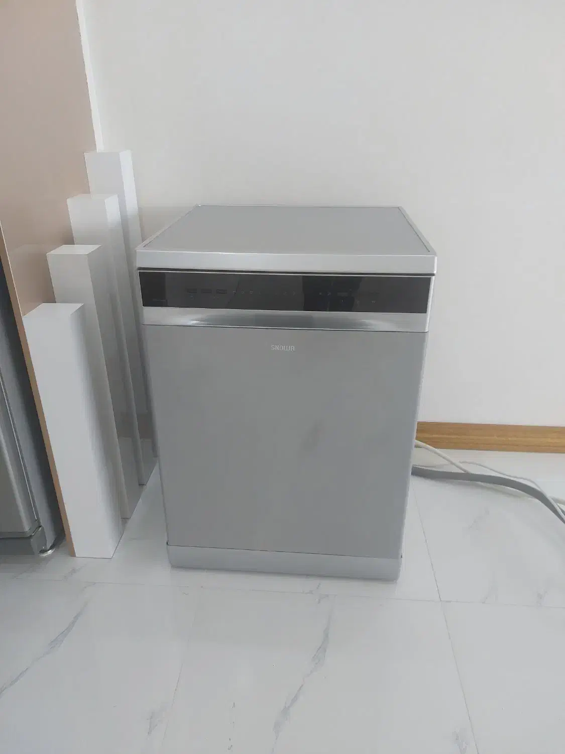 ماشین ظرفشویی اسنوا کاملا سالم|ماشین ظرفشویی|پرند, فاز ۰|دیوار