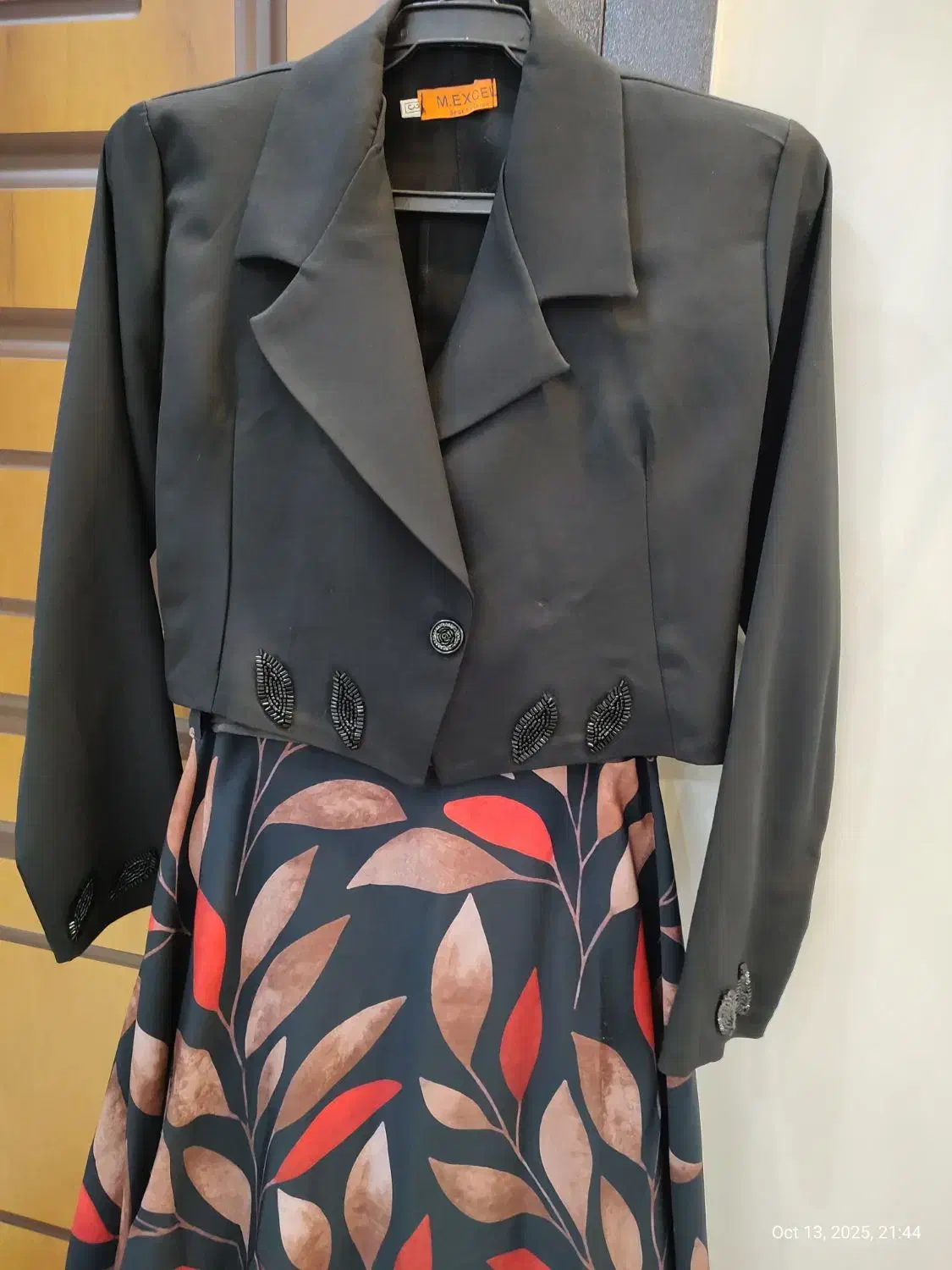 لباس مجلسی|لباس|قزوین, |دیوار