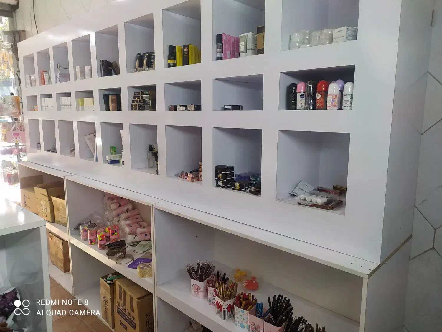 دکور لوازم آرایشی و داروخانه|فروشگاه و مغازه|یزد, |دیوار