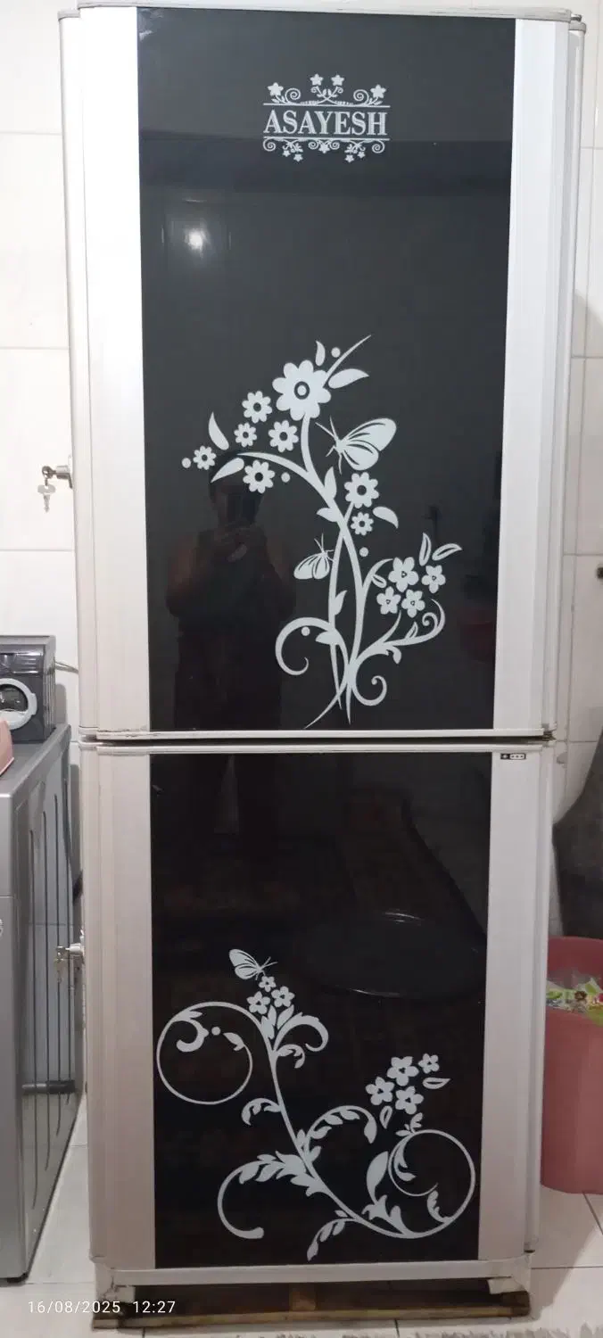 یخچال آسایش تمیز و بدون هیچ ایرادی|یخچال و فریزر|شاهینشهر, گرگاب|دیوار