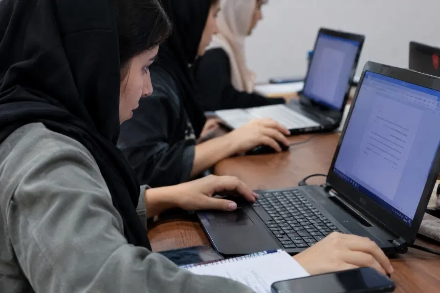 اشتغال آموزش کامپیوترنسل جوان خیاطی موبایل تزریقات|خدمات آموزشی|اهواز, کوروش|دیوار