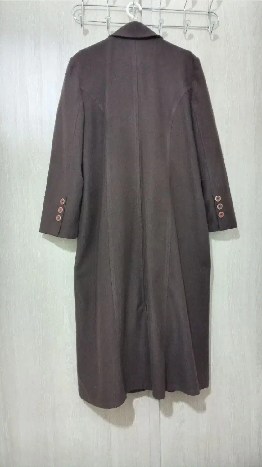 پالتو زنانه. سایز  ۴۸ تا ۵۰|لباس|سلماس, |دیوار