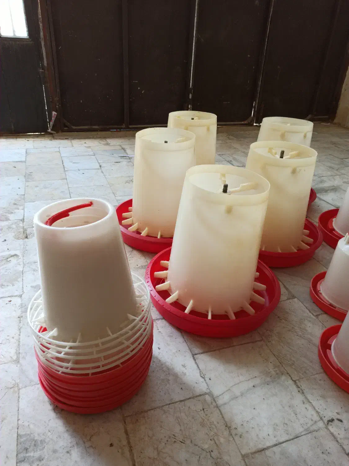 دانخوری آبخوری|لوازم جانبی حیوانات|اردبیل, |دیوار