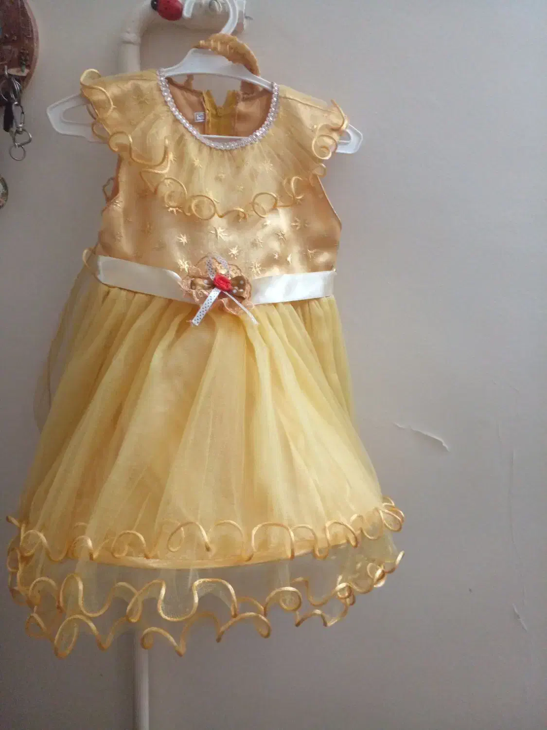 لباس کودک|لباس|ری, جوانمرد قصاب|دیوار