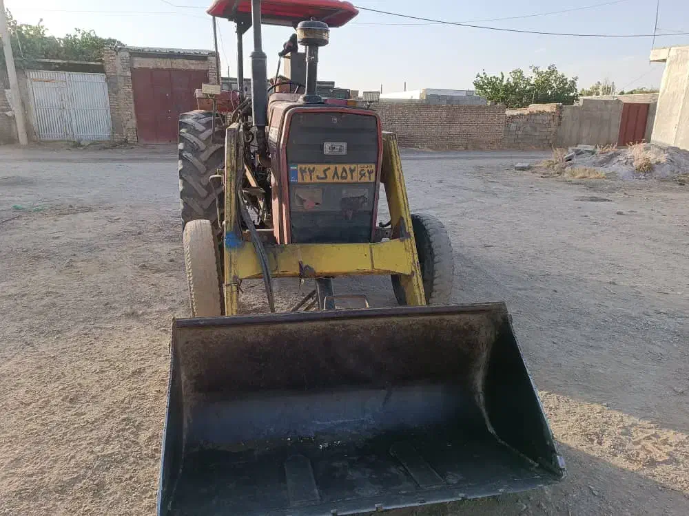 تراکتور ۲۸۵ تک با بیل جلو مدل ۸۹ بیمه تا آخر سال|خودرو سنگین|بوانات, |دیوار