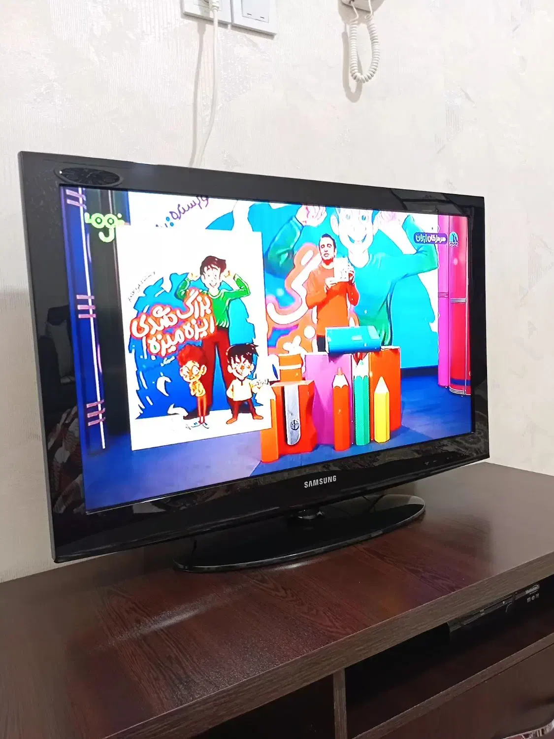 تلویزیون سامسونگ ۳۲|تلویزیون و پروژکتور|دورود, |دیوار