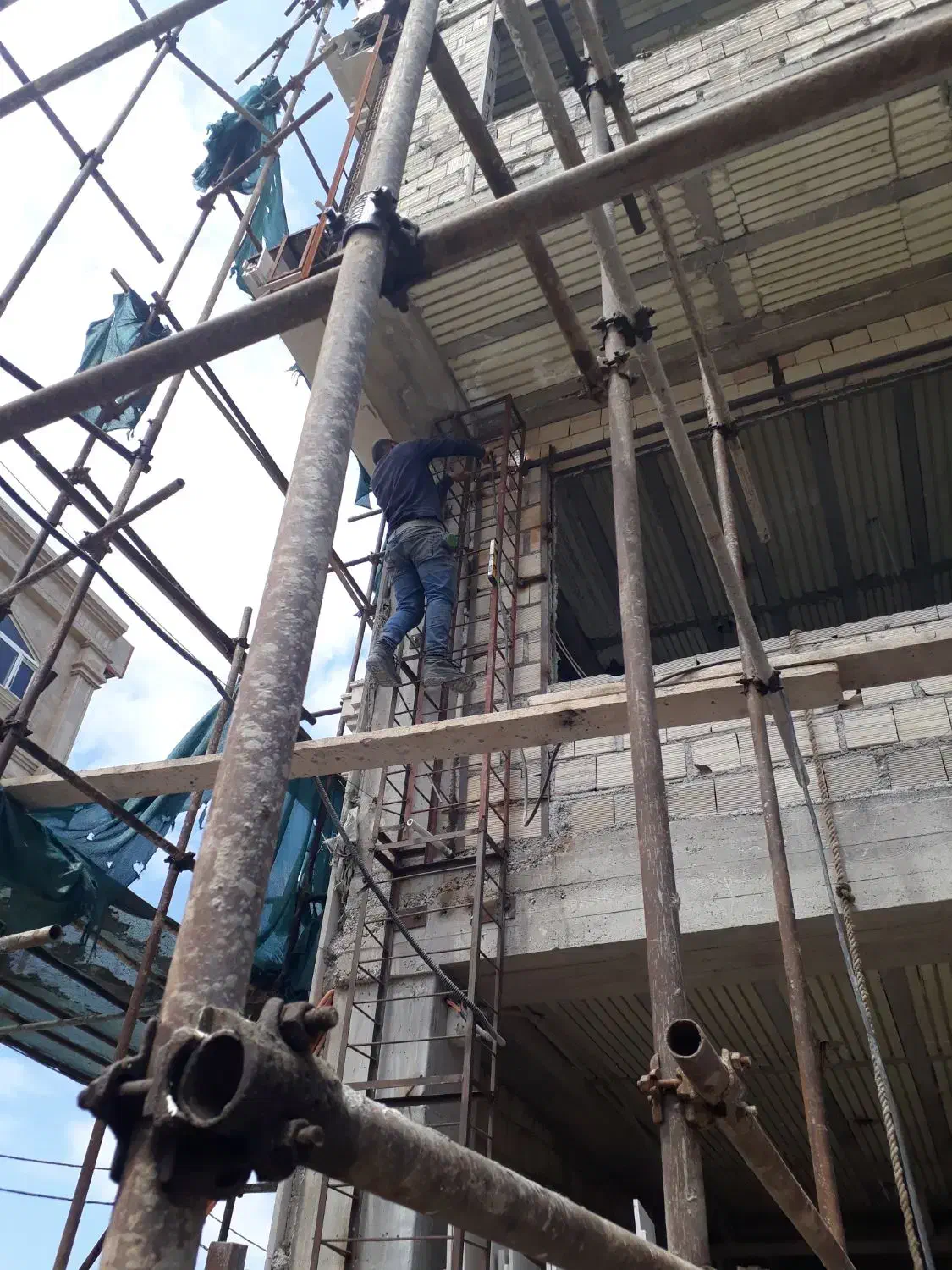 جوشکاری اهنگری و حلب زنی وترمیم|خدمات پیشه و مهارت|بندر انزلی, قلم گوده|دیوار