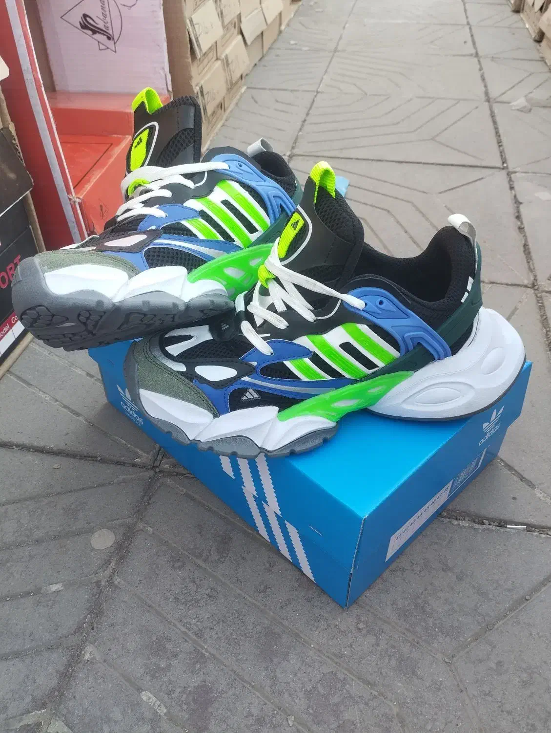 دیلاکس تیکه خور بالاترین کیفیت تولید|کیف، کفش، کمربند|بروجرد, |دیوار