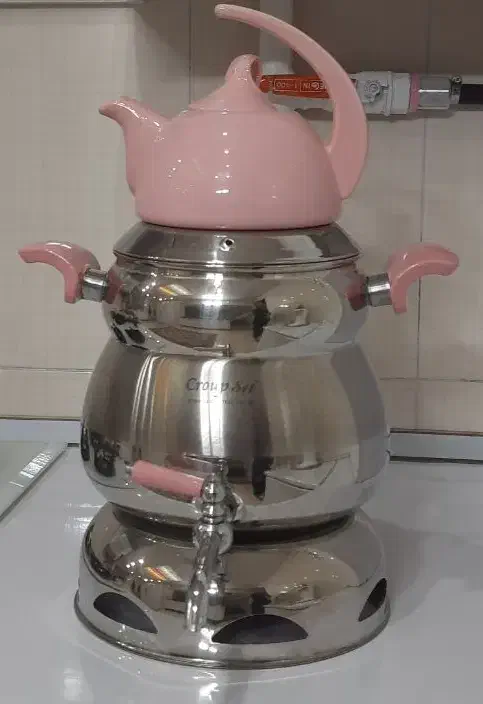 فروش کتری و قوری به همراه گرم نگه دارنده|قوری، کتری، قهوه‌ساز دستی|گلپایگان, |دیوار