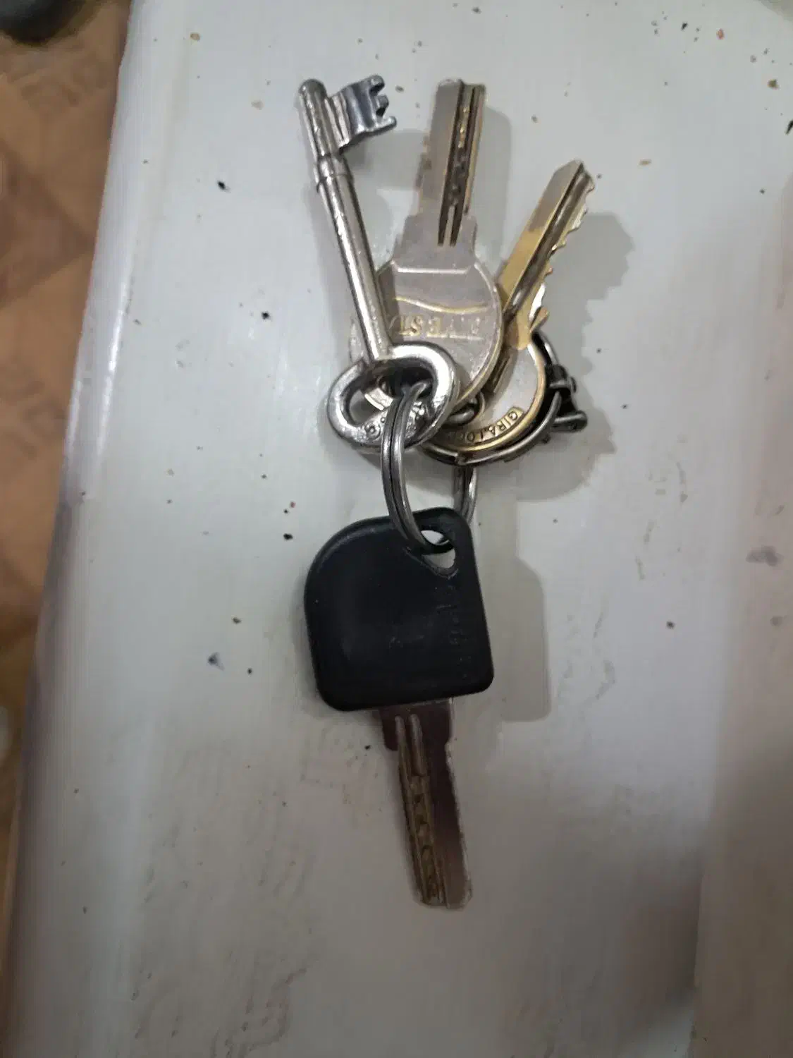 کلید پیدا شده|اشیا|برازجان, |دیوار