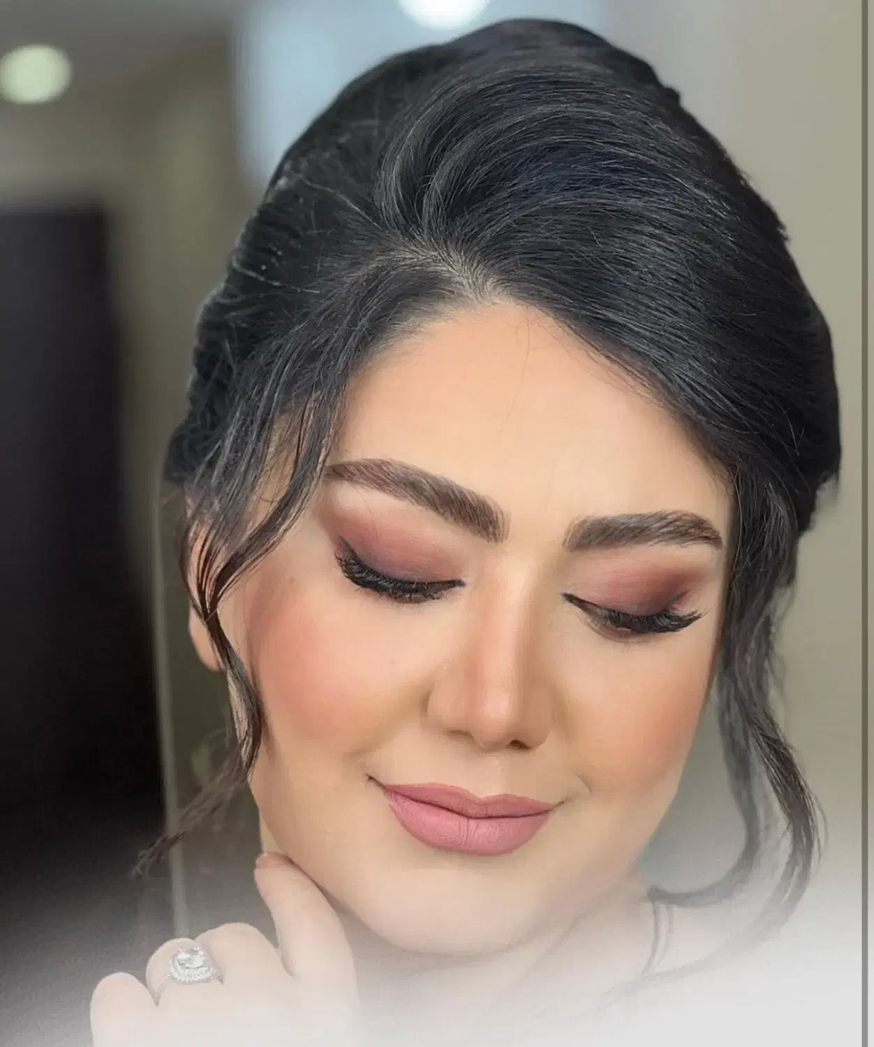 میکاپ وشینیون همراه و عروس|خدمات آرایشگری و زیبایی|رشت, گلسار|دیوار