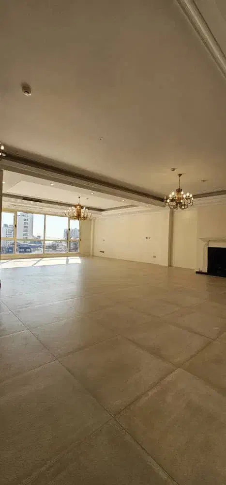 ۲۷۰ متر ۴ خواب فرمانیه شرقی ۳ پارکینگ سندی