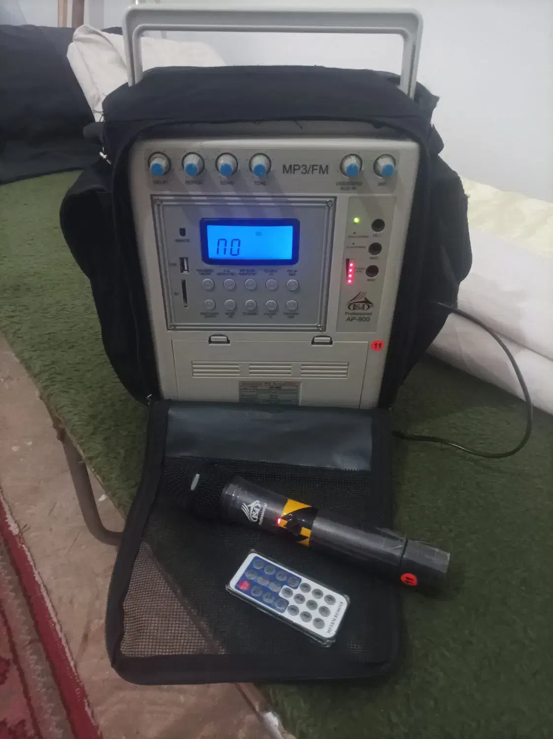 اکوهمراه شارژی رم خور وفلش خور بامیکروفن بیسیم|پخش‌کننده همراه|سلماس, |دیوار