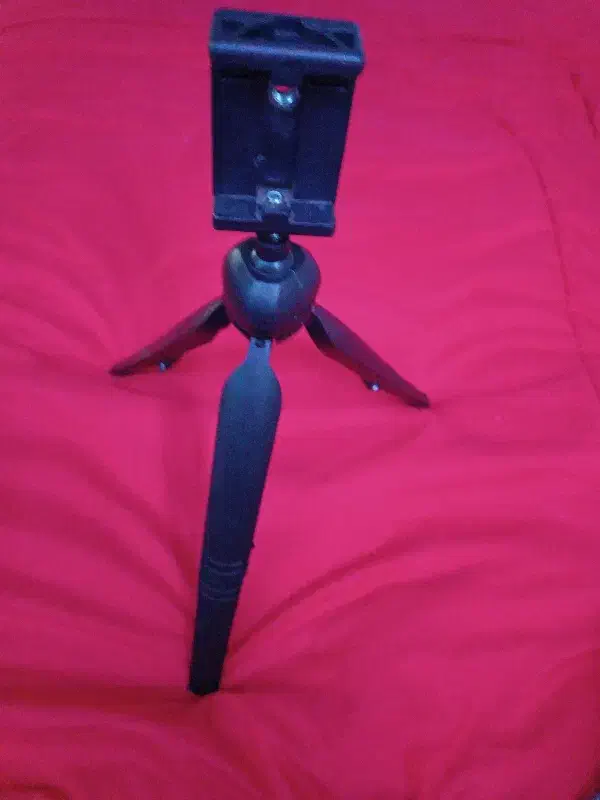 سه پایه ی نو تمیز|دوربین عکاسی و فیلم‌برداری|پاوه, |دیوار