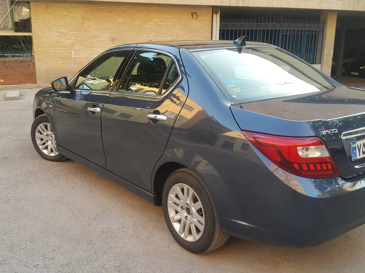 دنا پلاس دنده ای مدل 96 در حد|خودرو سواری و وانت|اصفهان, مولوی|دیوار