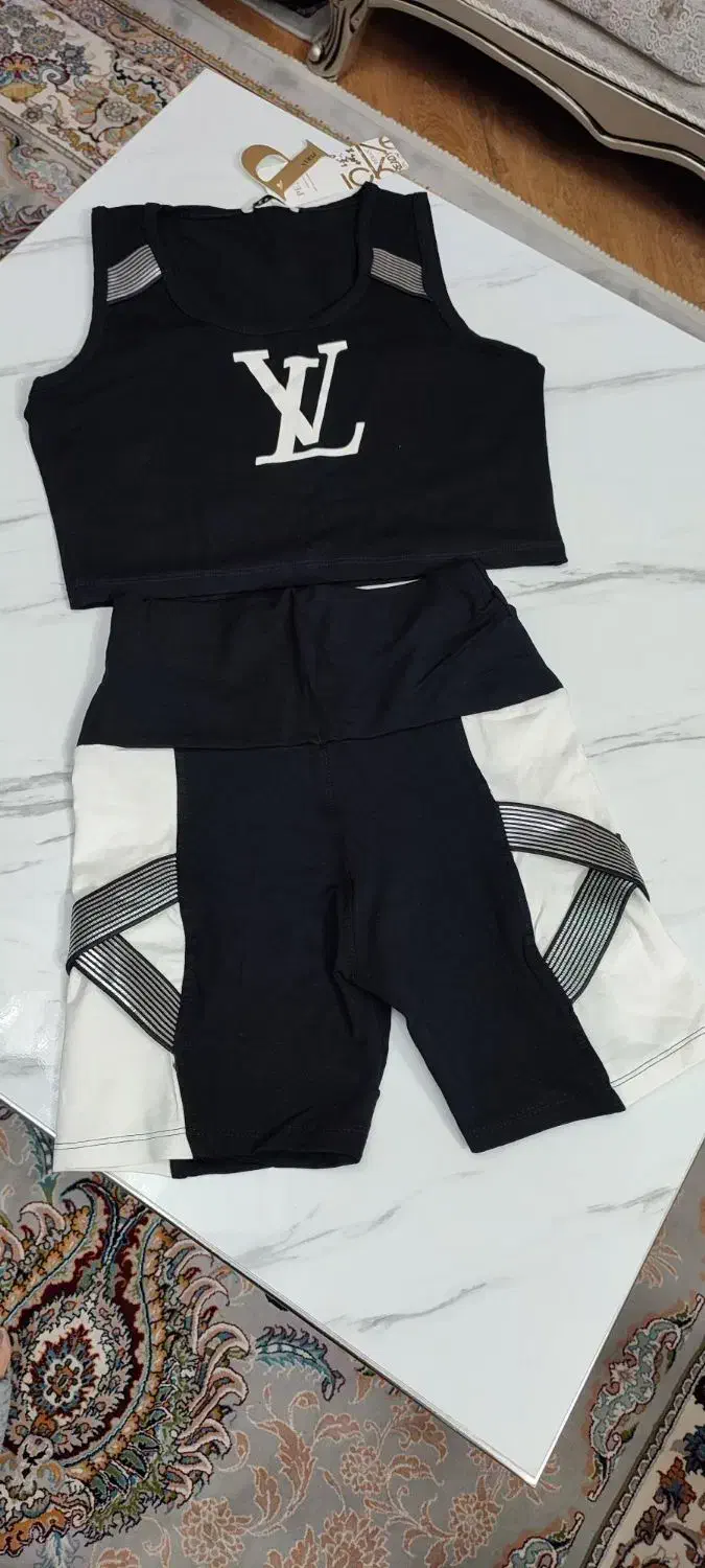 تاپ شرتک سفید سیاه و نقره ای|لباس|زنجان, |دیوار