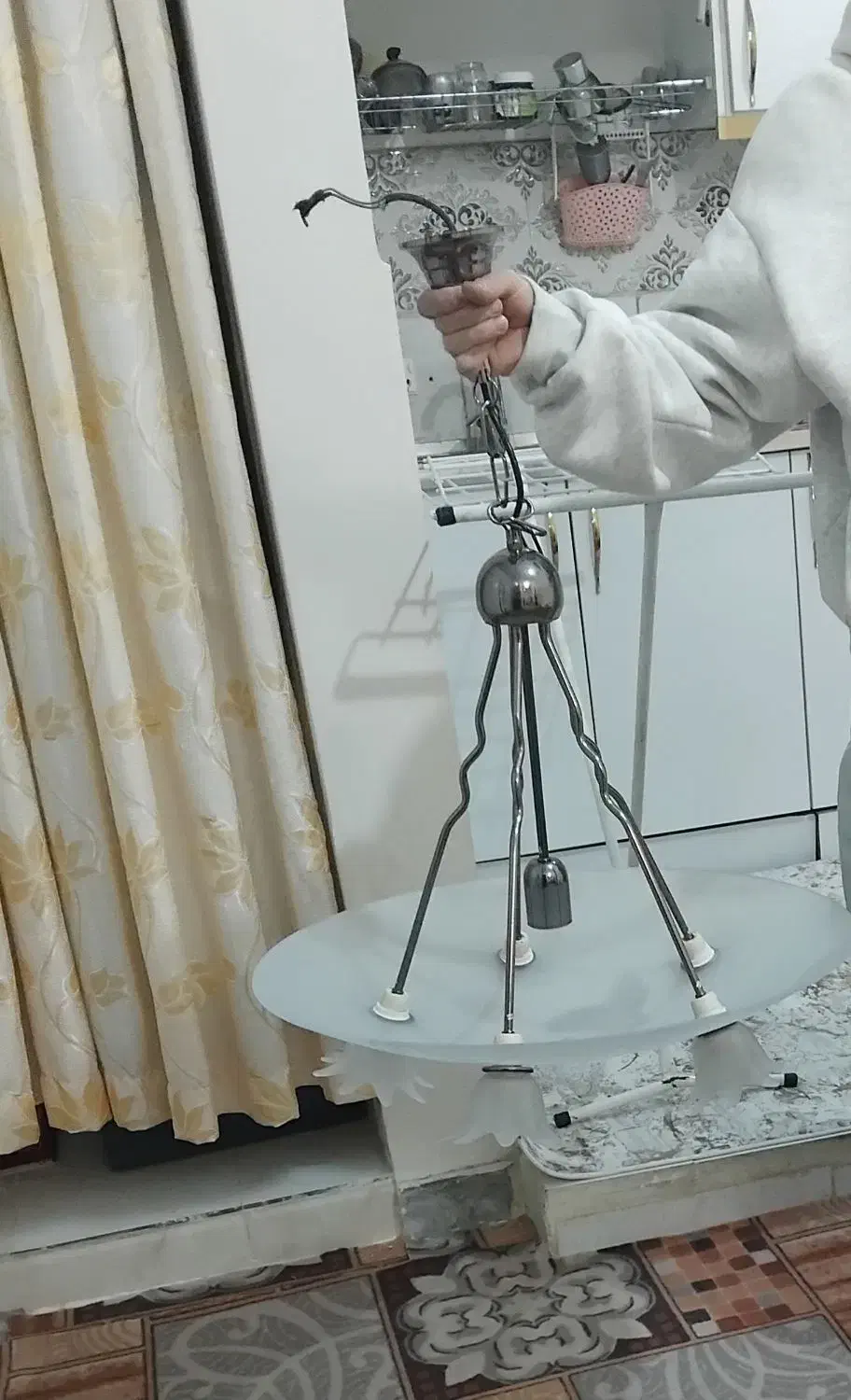 لوستر تمیز سالم درحد نو|لوستر و چراغ آویز|کرج, کوی کارمندان جنوبی|دیوار