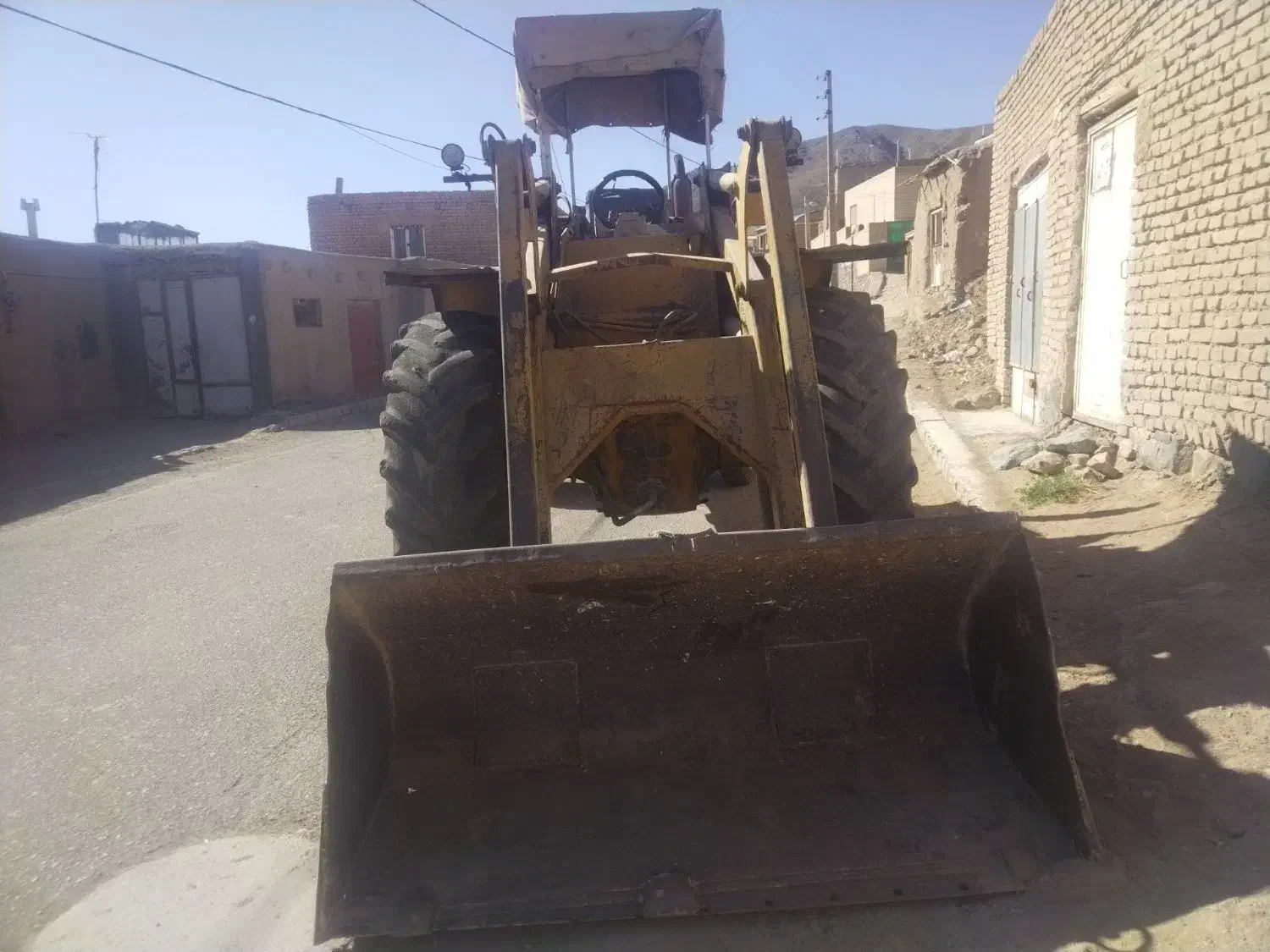 تراکتور رومانی بیل عقب|خودرو سنگین|سبزوار, فرهنگیان|دیوار