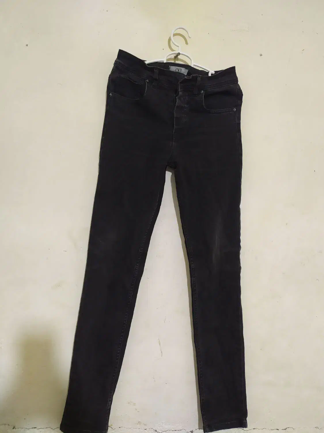 لباس|لباس|ربط, |دیوار