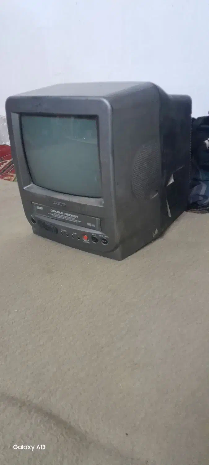 تلویزیون اتیقه قدیمی ویدیو سرخود|تلویزیون و پروژکتور|فریمان, |دیوار