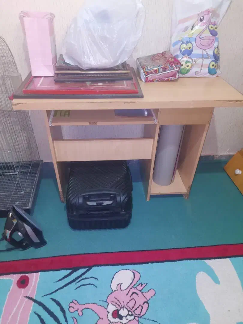 میز کامپیوتر در حد نو|میز تحریر و کامپیوتر|گرگان, |دیوار