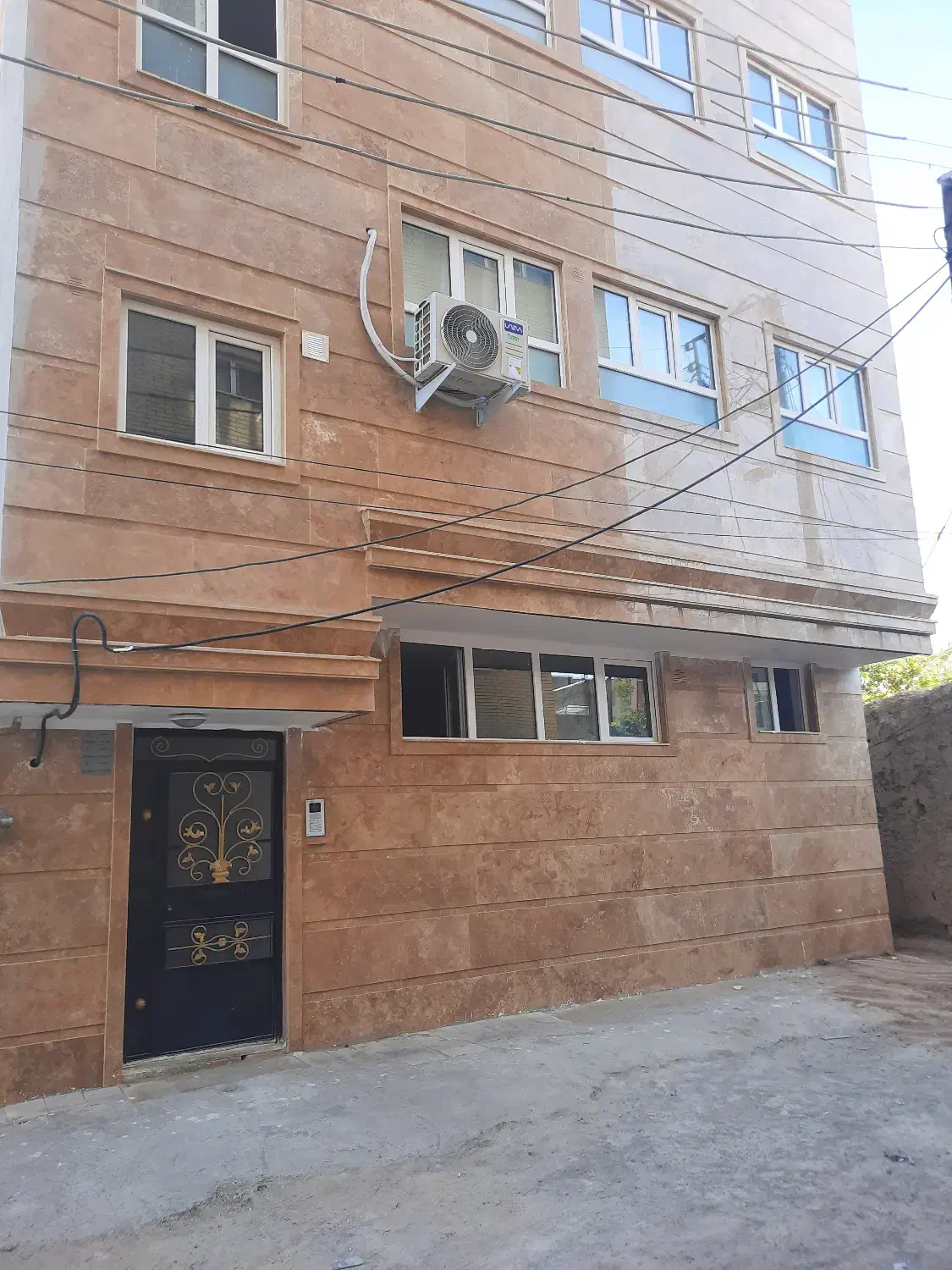 فروش فوری آپارتمان  نقلی 60 مترتازه ساخت طبقه اول|فروش آپارتمان|تبریز, |دیوار