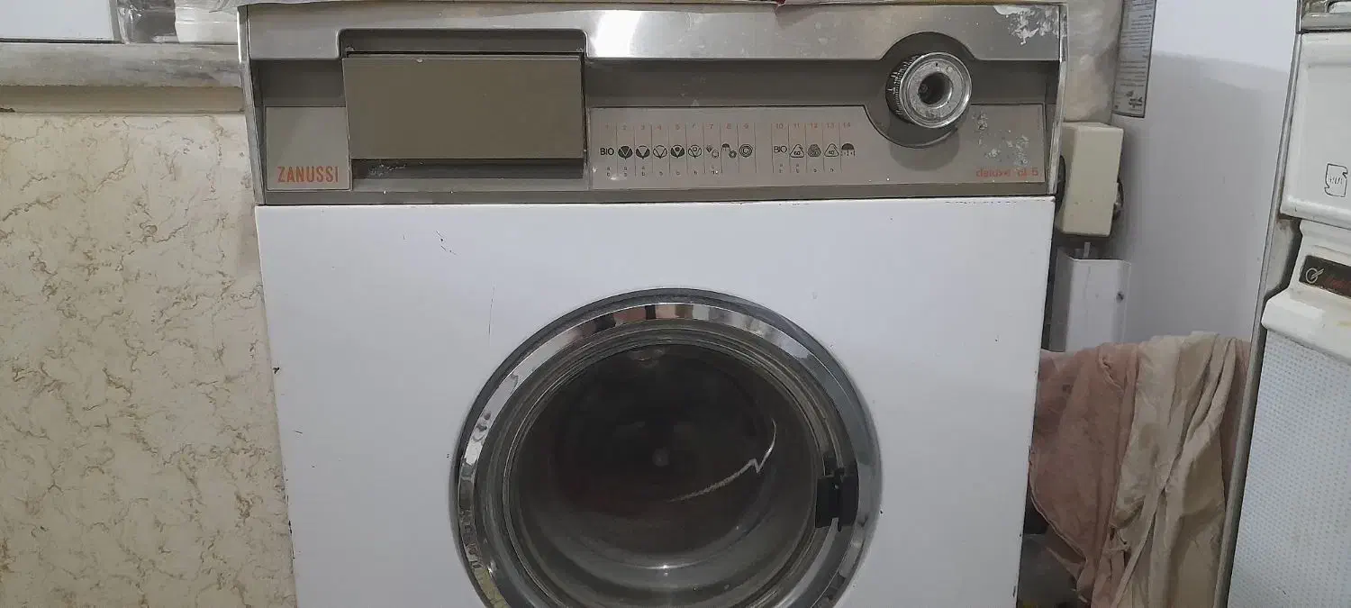 لباسشویی  زانوسی ۶کیلویی|ماشین لباسشویی و خشک‌کن لباس|کاشان, قطب راوندی|دیوار