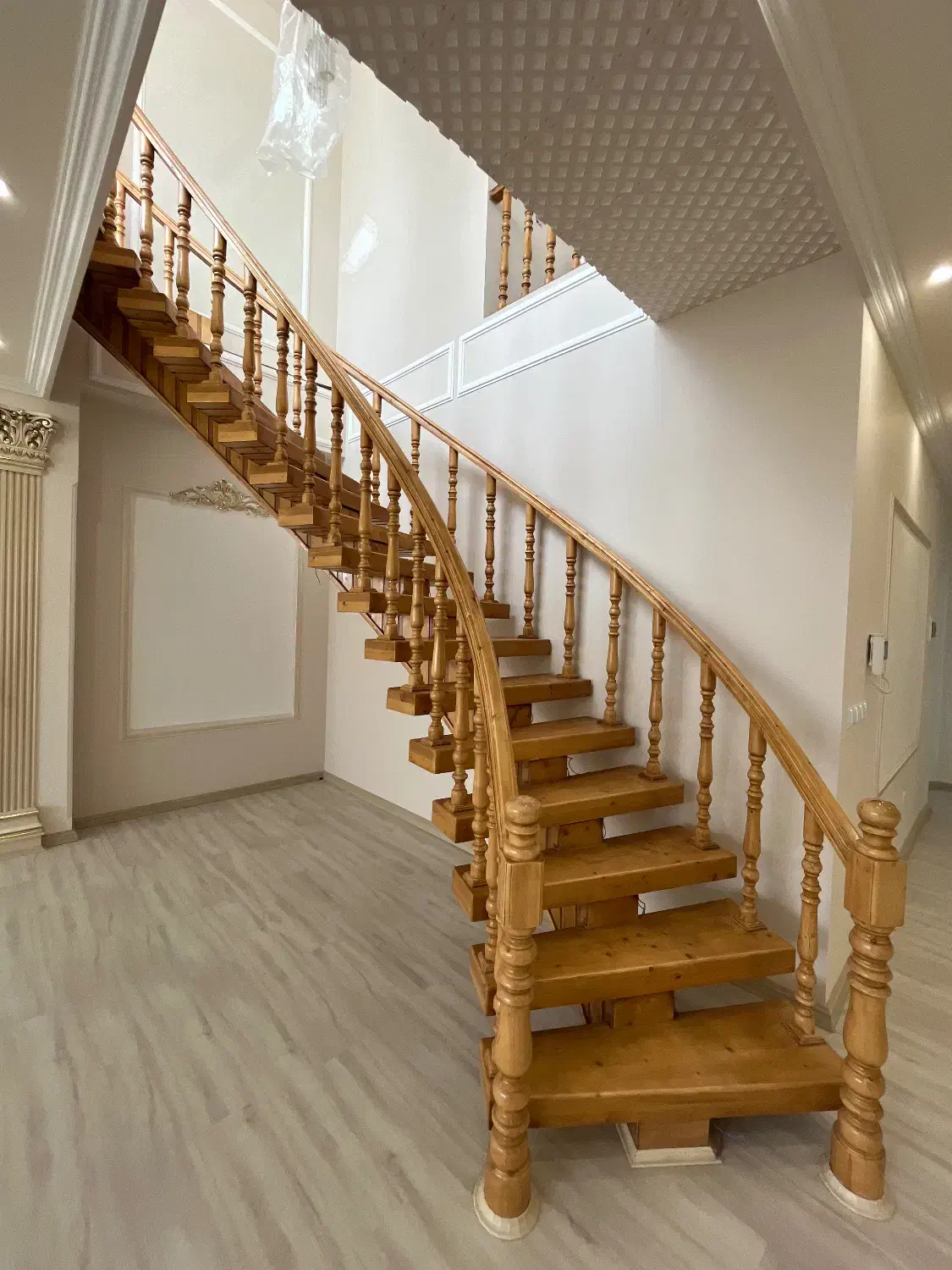 ((پنت هوس نادری خ گل ها))|فروش آپارتمان|اردبیل, |دیوار